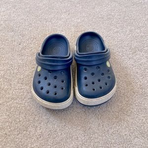 Crocs Kids Size 6/7 Dark Blue Slip-On Shoes - Good Condition
